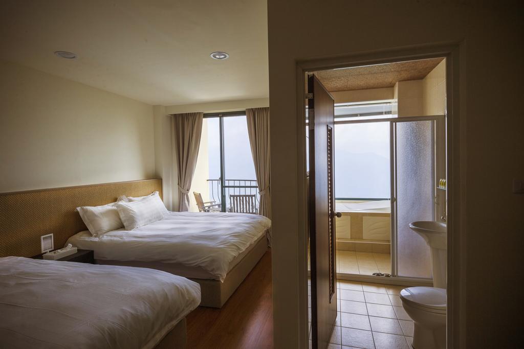 Le Retour Du Printemps Villa Renai Room photo